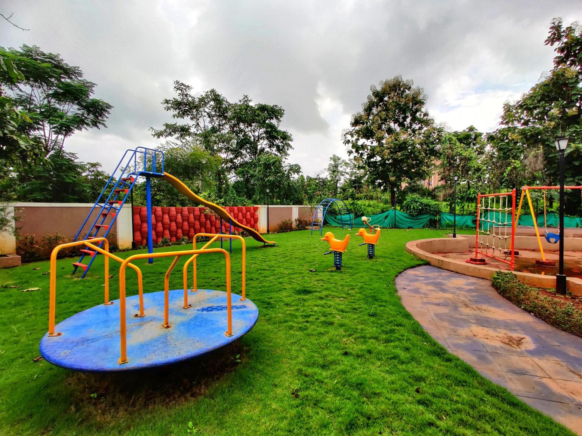 Pushpam Sanskruti Resort Karjat - A Pure Veg Resort Dhamni Ngoại thất bức ảnh