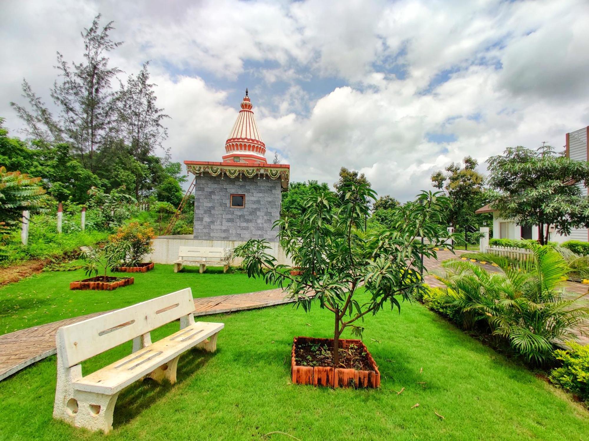 Pushpam Sanskruti Resort Karjat - A Pure Veg Resort Dhamni Ngoại thất bức ảnh