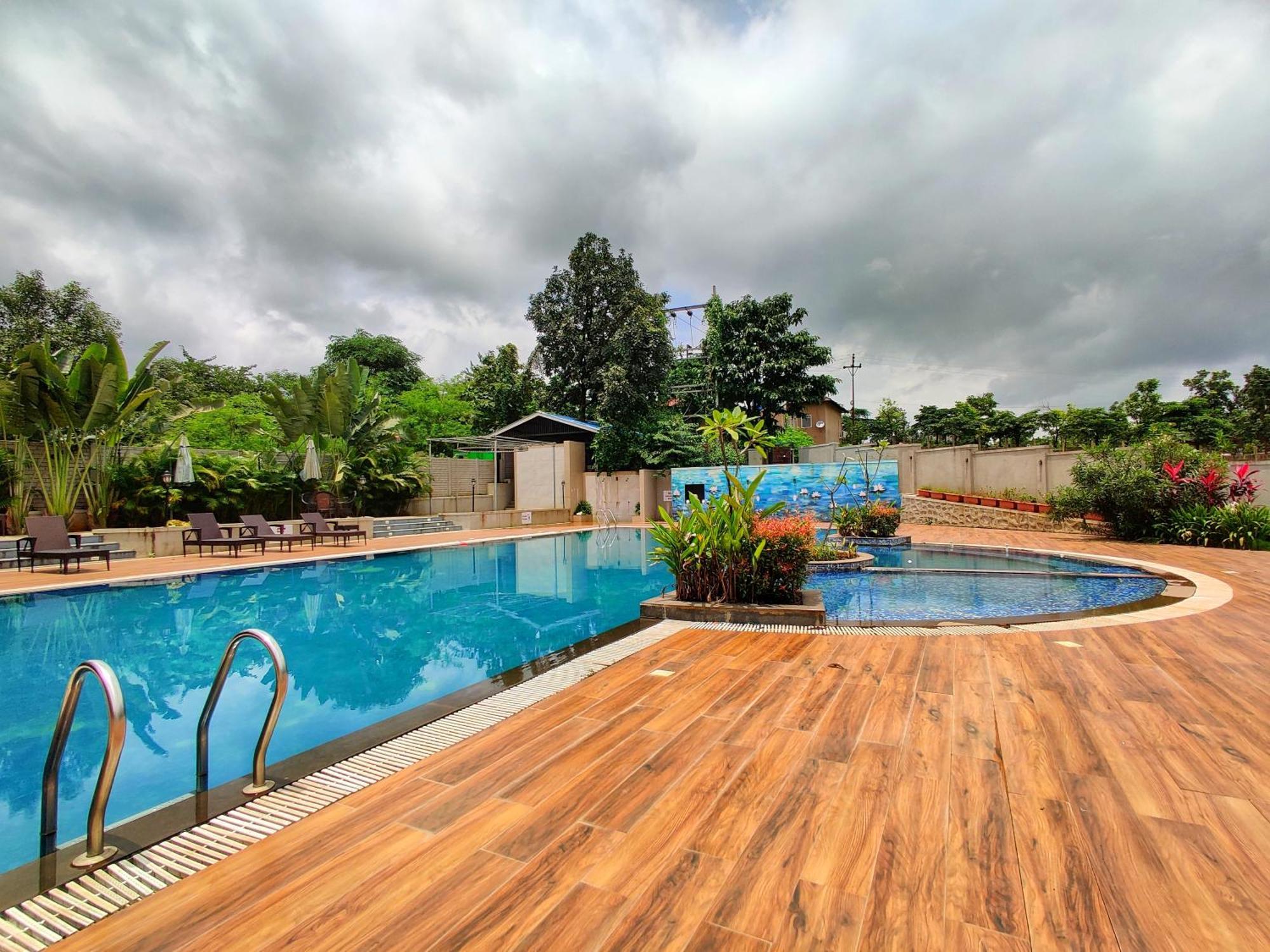Pushpam Sanskruti Resort Karjat - A Pure Veg Resort Dhamni Ngoại thất bức ảnh