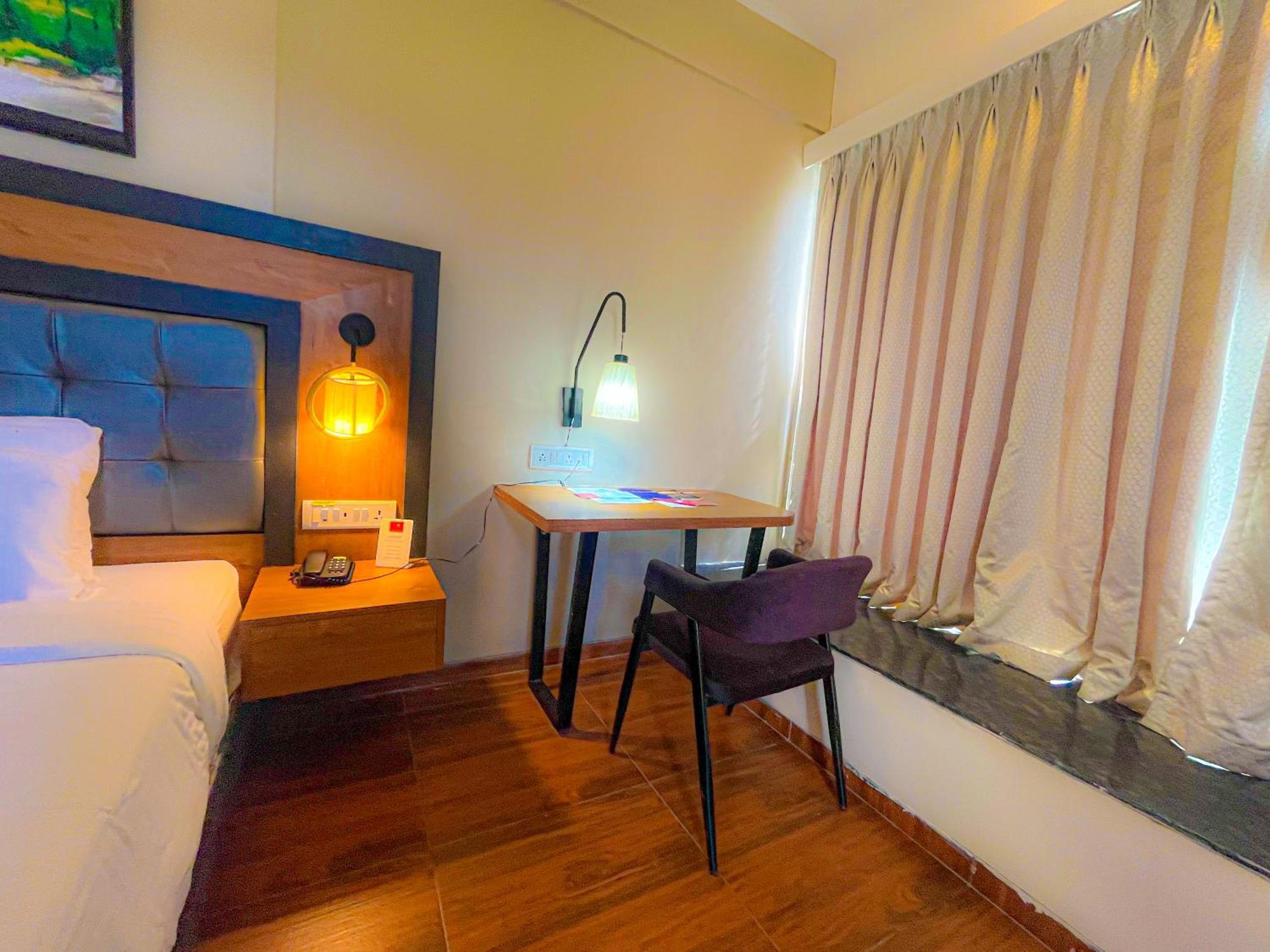 Pushpam Sanskruti Resort Karjat - A Pure Veg Resort Dhamni Ngoại thất bức ảnh